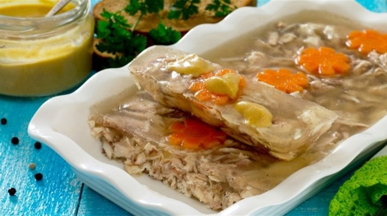 Рецепт дня: швидкий холодець з курки