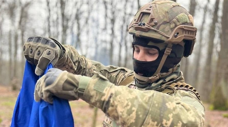 На радіостанції для 65-ї ОМБр збирає кошти червоноградць, воїн Збройних сил України Сергій Малиш