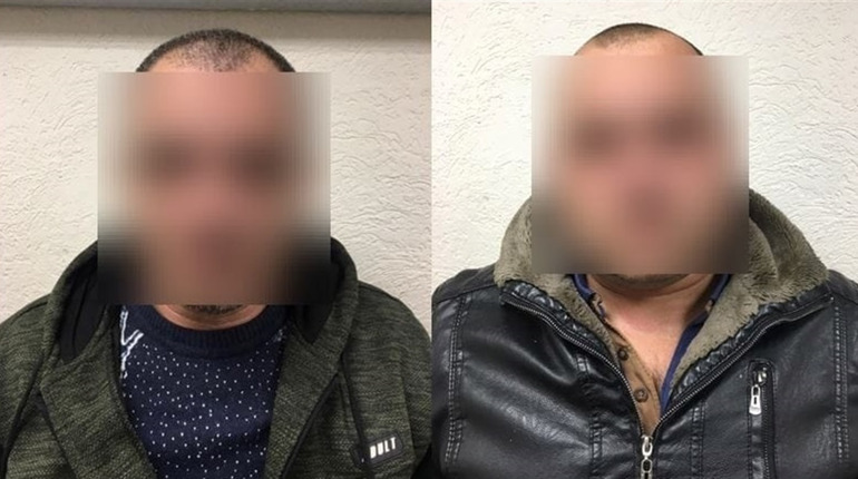 У Херсоні затримали двох грабіжників. Вони обікрали автомобіль