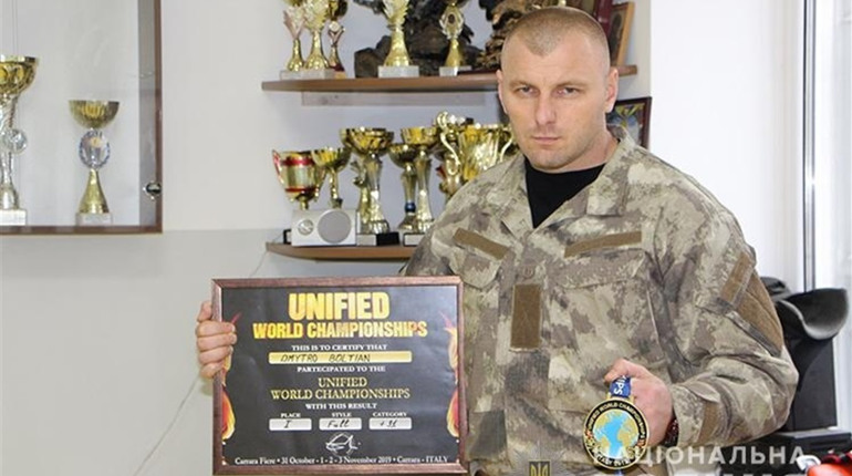 Колишній кременчанин  Дмитро Болтян  став чемпіоном світу з кікбоксингу WТКА
