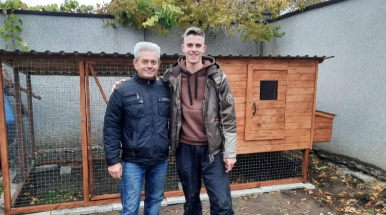 Як вмістити виробництво у мікроавтобус, вивезти з окупації і відновити його. Досвід родини з Херсона