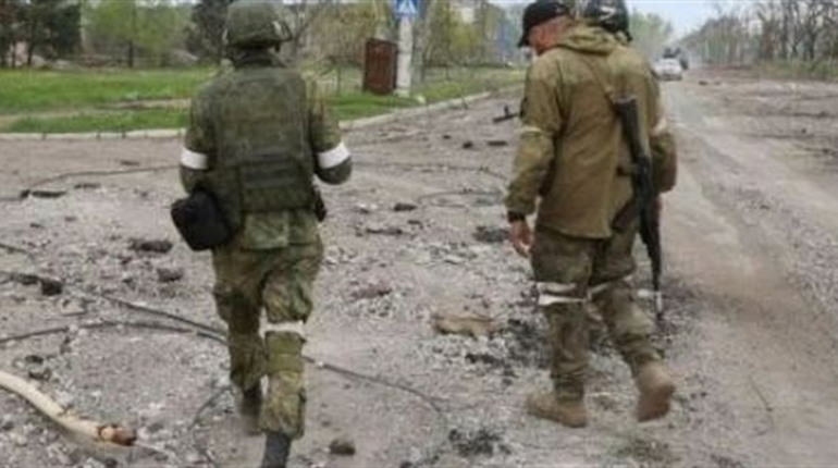 Росіяни облаштовуються до зими, наступ не планують