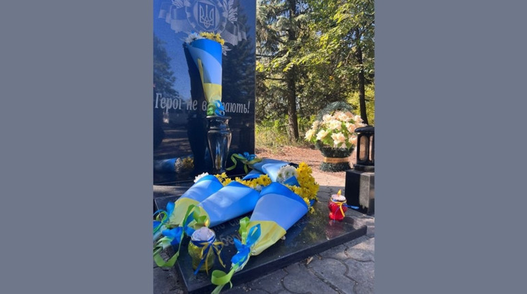 У Великобурлуцькій громаді вшанували полеглих захисників України