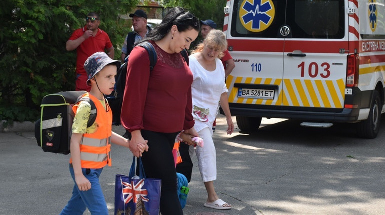 Повернення 52 дітей-сиріт з Австрії до Кропивницького: суперечки та надія на сім'ю