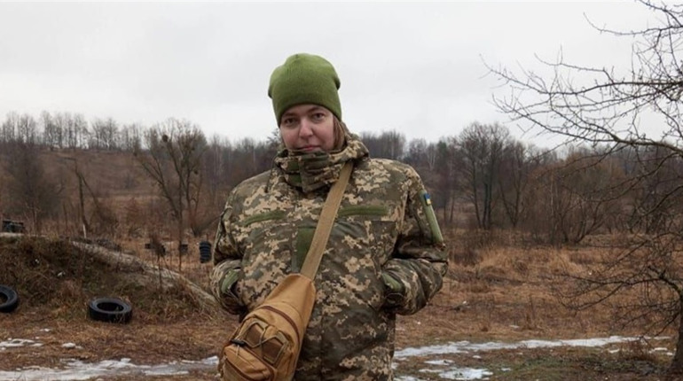«Що по небу?»: Валерія Клюй із Шосткинського району рік служить радіотелефоністкою на Донеччині