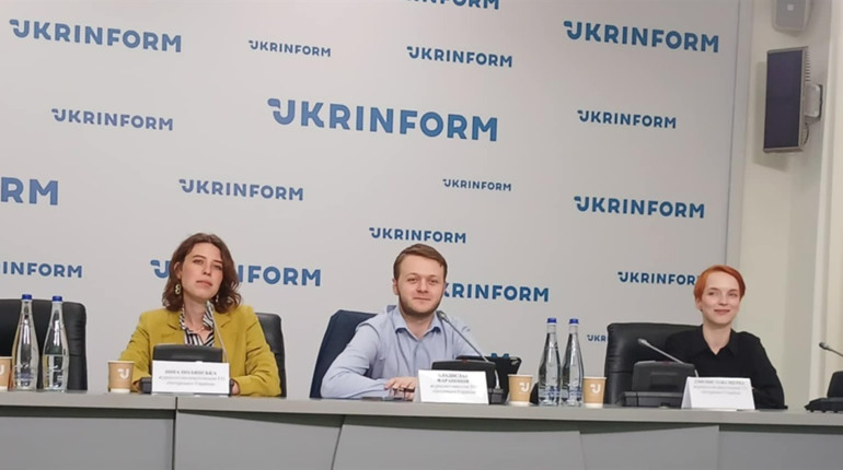 Вторгнення у свідомість: журналісти-аналітики про російських пропагандистів під час війни