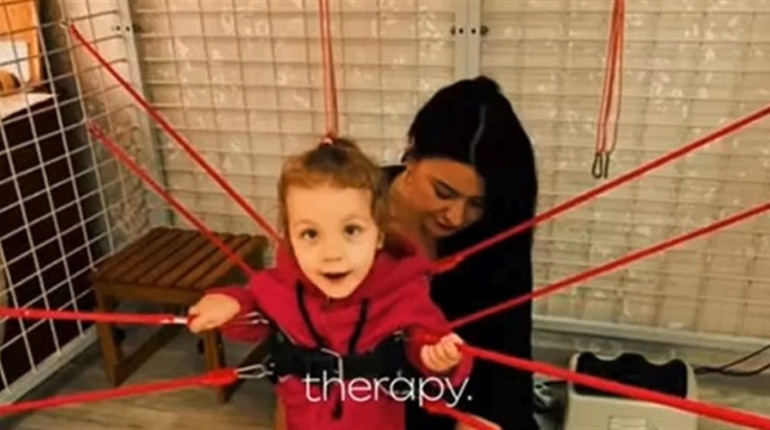 Безкоштовна фізична реабілітація для дітей у Звягелі: Родинний Хаб запрошує на заняття