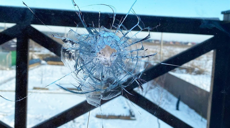 У Вараській громаді обстріляли будинок депутата Вараської районної ради