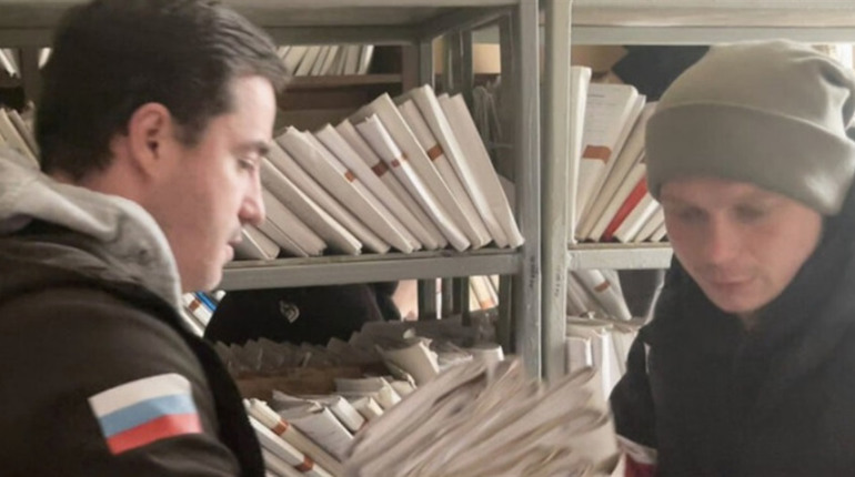 Після Нової Каховки окупанти вивезли пенсійні справи з Каховки