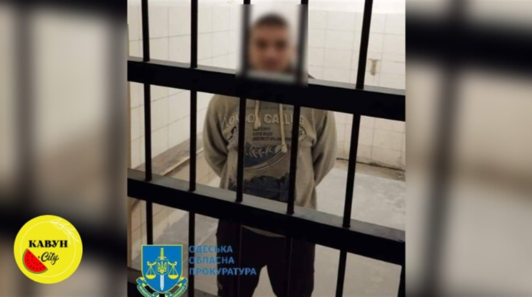 Засудили зрадника, який під час окупації Херсона видавав ворогу українських воїнів
