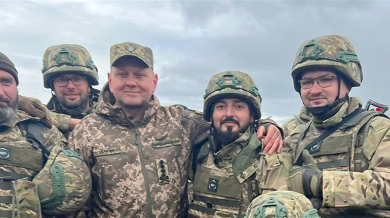 Валерій Залужний зустрівся з військовослужбовцями зі Звягеля