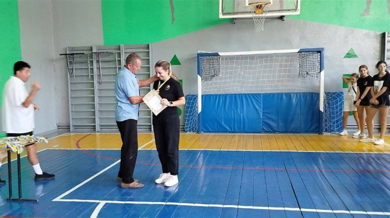 Від волейболу до дартсу. На Первомайщині відзначили День фізкультури та спорту
