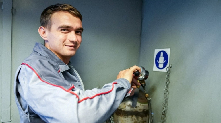 На ПАЕС визначили кращого за професією серед молодих електрозварників