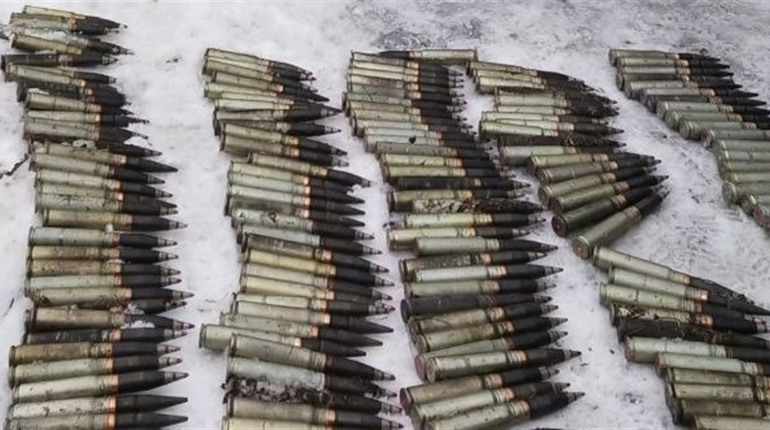 У Новотроїцькому знайшли 324 артилерійських снаряди: ДСНС