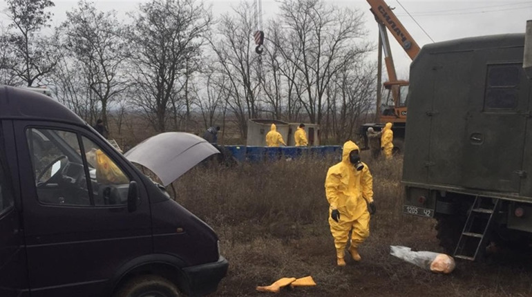 У Біляївці з Проміня почали вивозити отрутохімікати. На черзі – склад хімічних відходів у Майорах