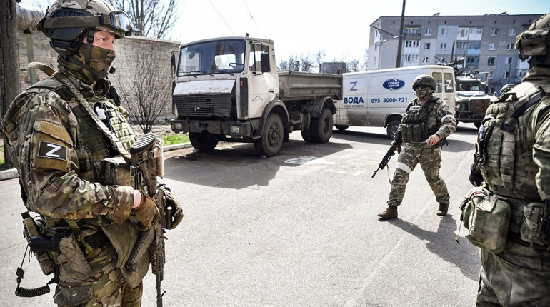 Окупанти заблокували виїзд із Голої Пристані та замінували дороги біля Олешок