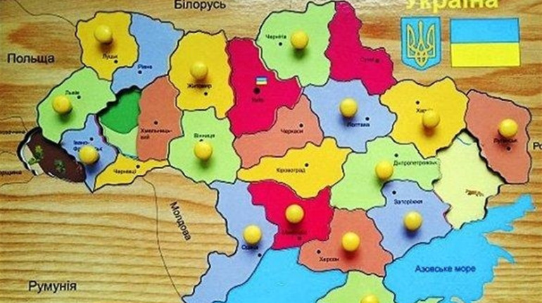 «Зупинити не можна продовжити»: небайдужих запрошують до розмови про децентралізацію