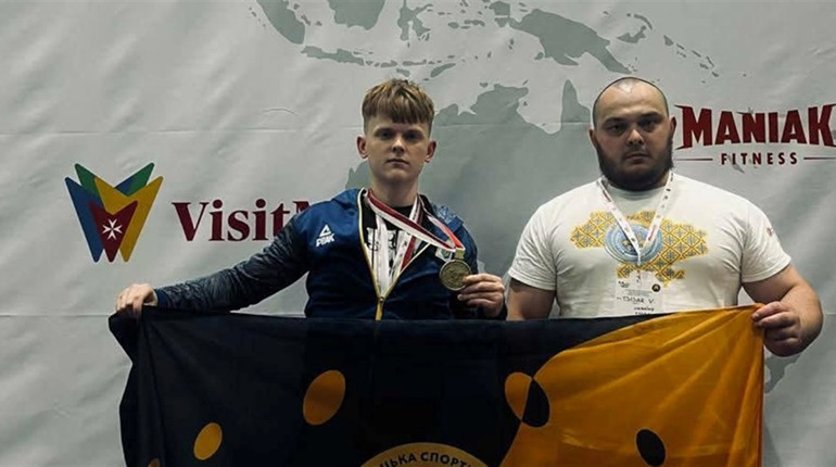 Три золота і срібло: бориславці тріумфували на чемпіонаті світу з жиму лежачи