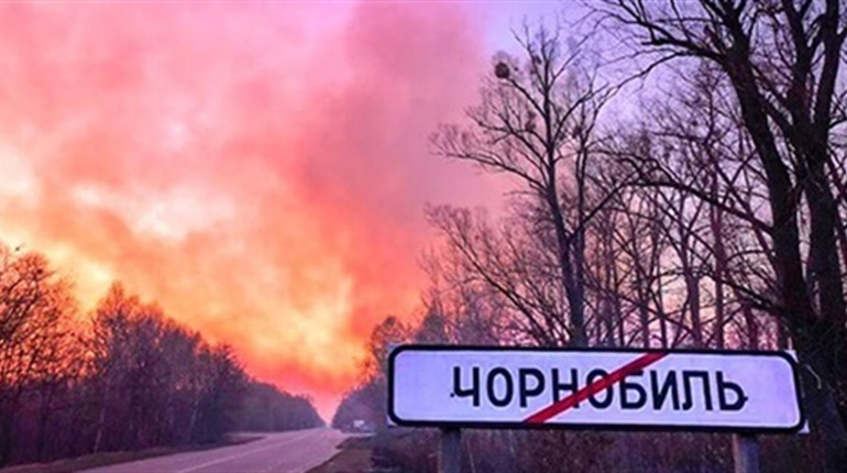 У Чорнобильській зоні відчуження горять радіаційно забруднені ліси