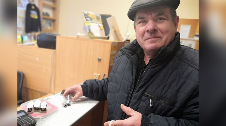 Пенсіонерам Переяславщини від сьогодні на пошті видаватимуть по п’ять LED-лампочок – безкоштовно