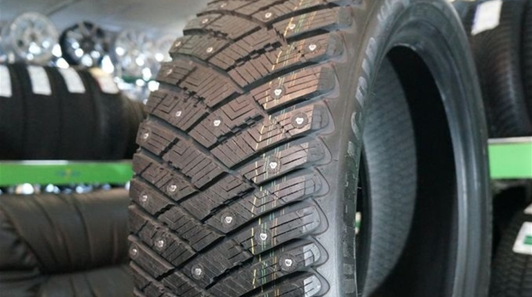 Goodyear UltraGrip Ice Arctic – универсальная резина