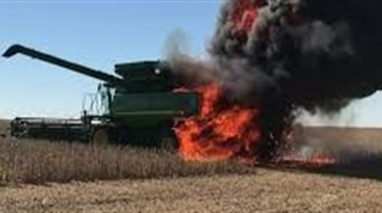 На Білопільщині від атаки FPV-дрону загинув комбайнер, його помічник поранений