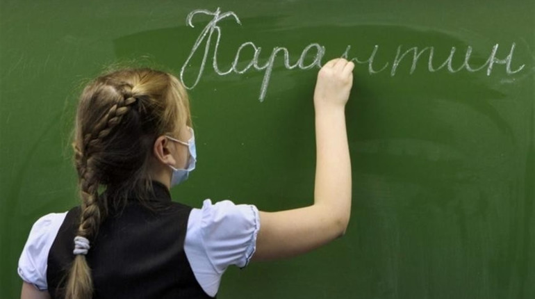 У Переяславі учні повертаються до школи, а малюки – у дитсадки