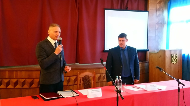 В об’єднаних громадах керівники району та області говорили про децентралізацію
