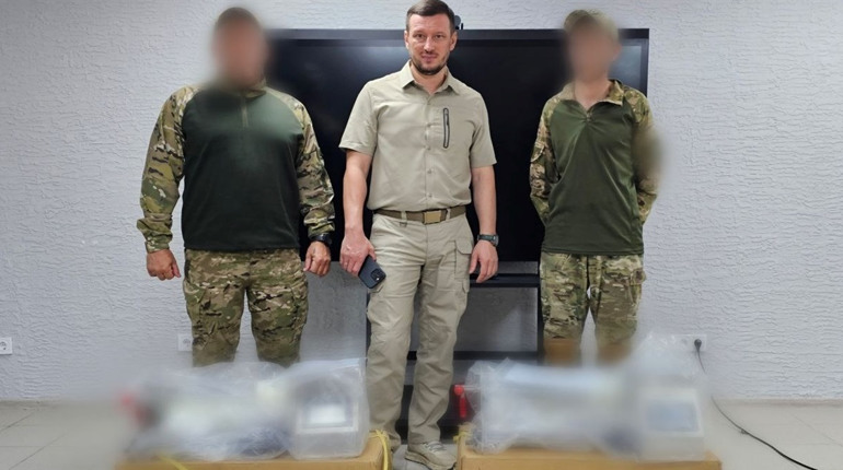 Херсонській бригаді берегової оборони передали обладнання для БпЛА: каховчани допомогли