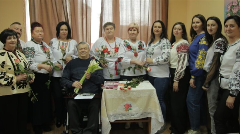 Поет із Глухова на Львівщині презентував нову «Українську хвилю» та збірку про кохання й війну