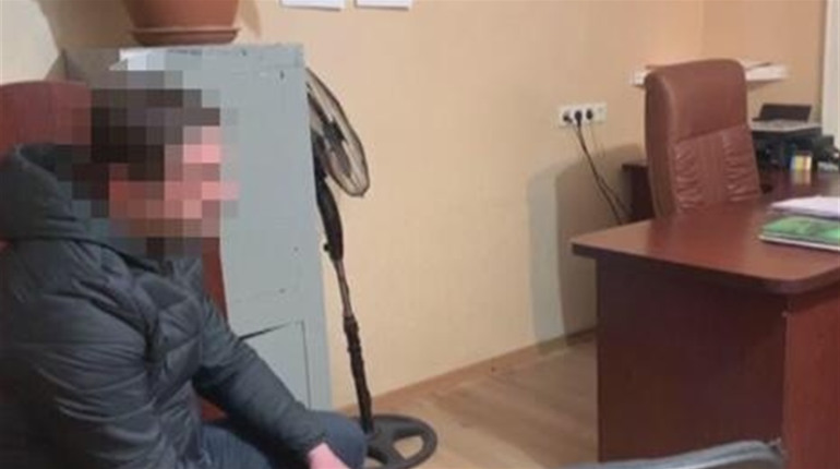 В Біляївському районі злодій викрав з машини прикрас та грошей на мільйон гривень 