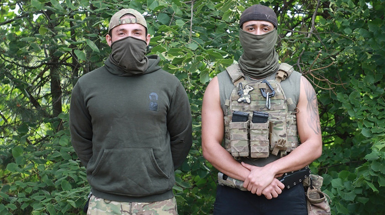 Оскар і Шедес. Воювали з наркокартелями. Тепер знищують російських окупантів