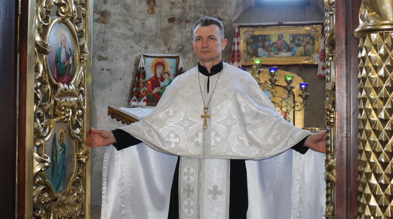 "На Голгофі теж панували неправда і зло але Христос своїм воскресінням переміг зло!" - отець Степан