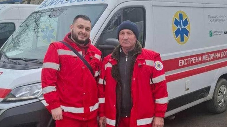 В Ізмаїлі медики швидкої прийняли передчасні пологи прямо вдома у породіллі