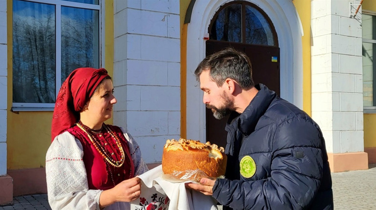 Французький фотограф працював на Глухівщині над виставкою про Україну
