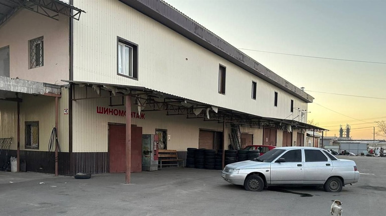 У Новій Каховці обстріляли автомийку: троє постраждалих
