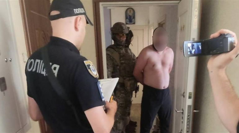 Поліція затримала особу, яку підозрюють у катуванні фермера на Первомайщині