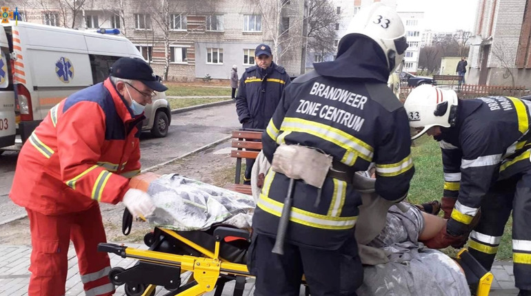 Червоноградець 1991 року народження отримав опіки під час користування аерозольним балончиком