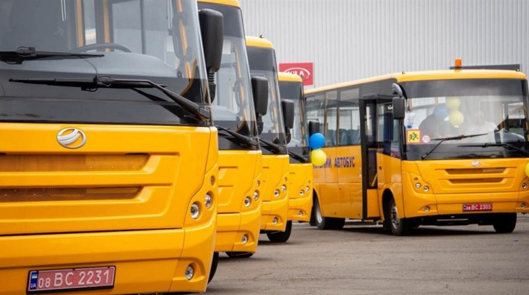 Нові інклюзивні шкільні автобуси отримали громади Ізмаїльського району