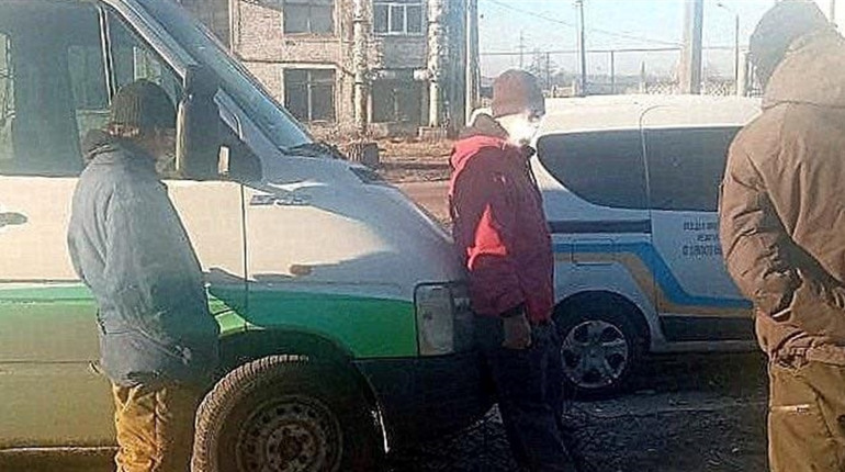 Біля "Хімволокна" у Чернігові спиляли кілька десятків дерев. Мунварта передала порушників поліції
