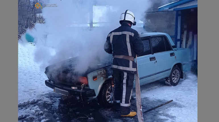У Ржищеві вогонь пошкодив автомобіль