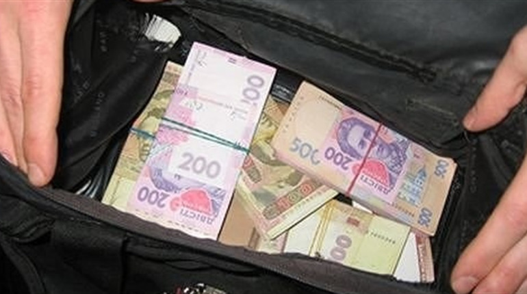У соціальному прихистку у Славуті обікрали родину переселенців з Донеччини. Злодія спіймали