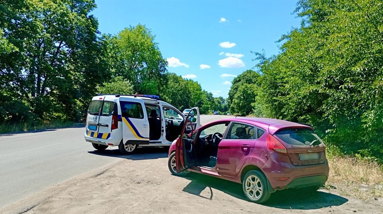 У Первомайську чоловік викрав авто просто з-під носа господині. Поліція знайшла крадія