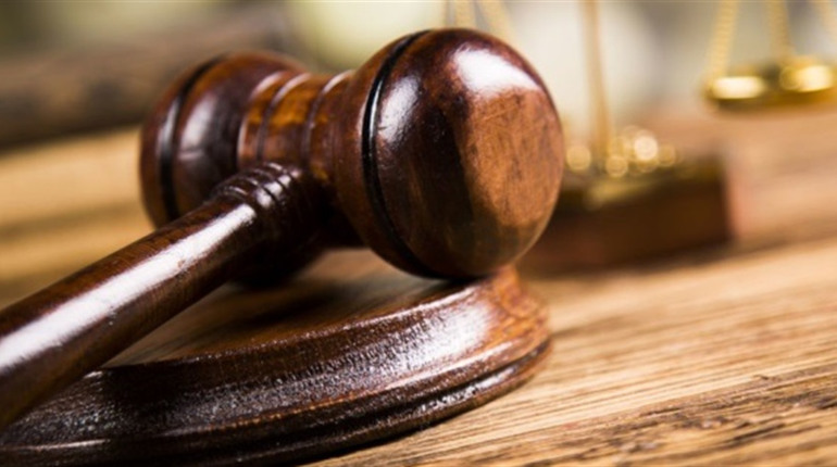 У Городку судили матір, яка не забезпечила дітям базових умов проживання