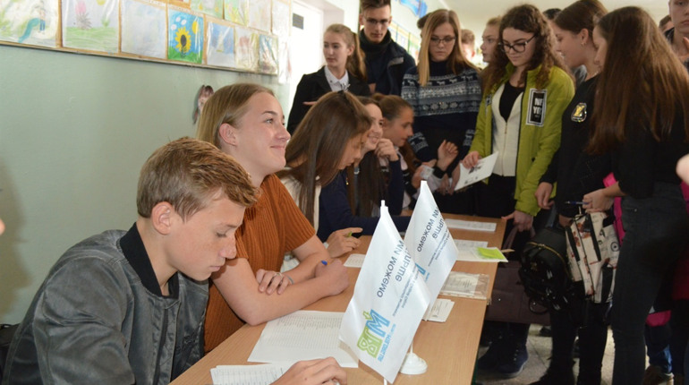 В біляївських школах імітували вибори політичних партій: навіщо це робили