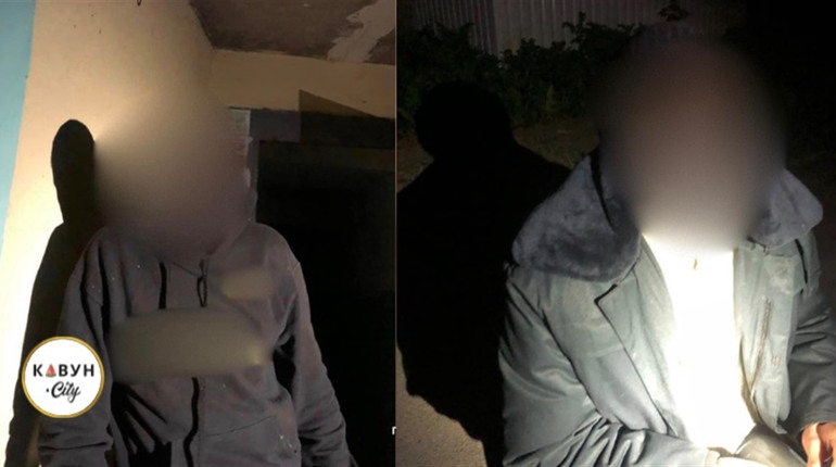 У Херсоні затримали двох чоловіків, які пограбували покинутий через війну будинок