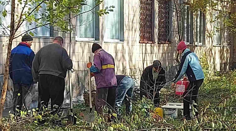 Ще п’ять громад області організовують суспільно корисні роботи за Програмою «Армія відновлення»