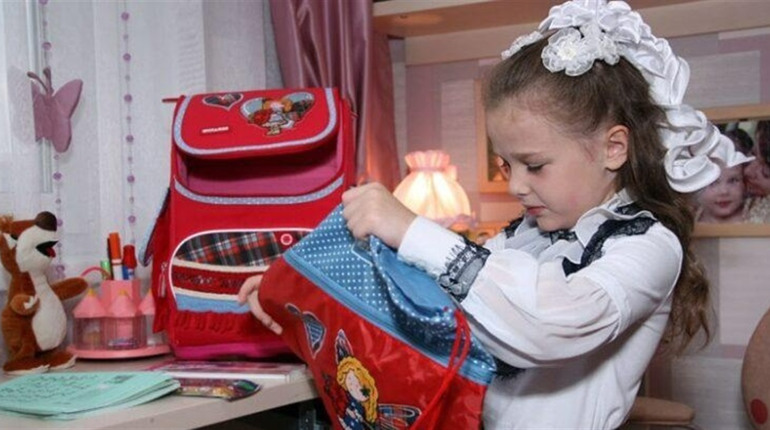 Як отримати допомогу "Пакунок школяра" 5000 гривень: роз'яснює Пенсійний фонд