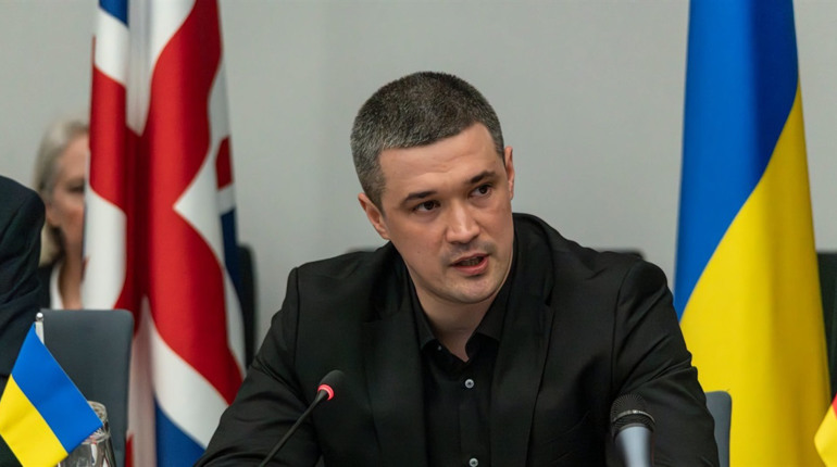 Михайло Федоров йде у відставку з посади міністра оборони