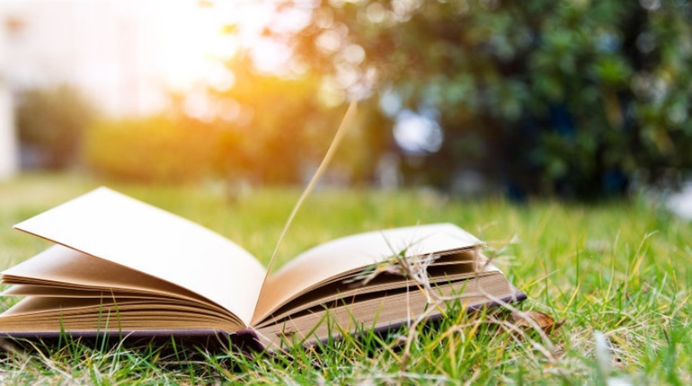 Як скласти список книг на місяць і не кинути читання